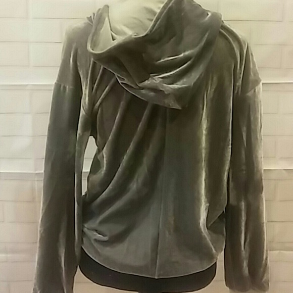 Velvet gray hoodie so soft and comfy women's shirt - Picture 6 of 8